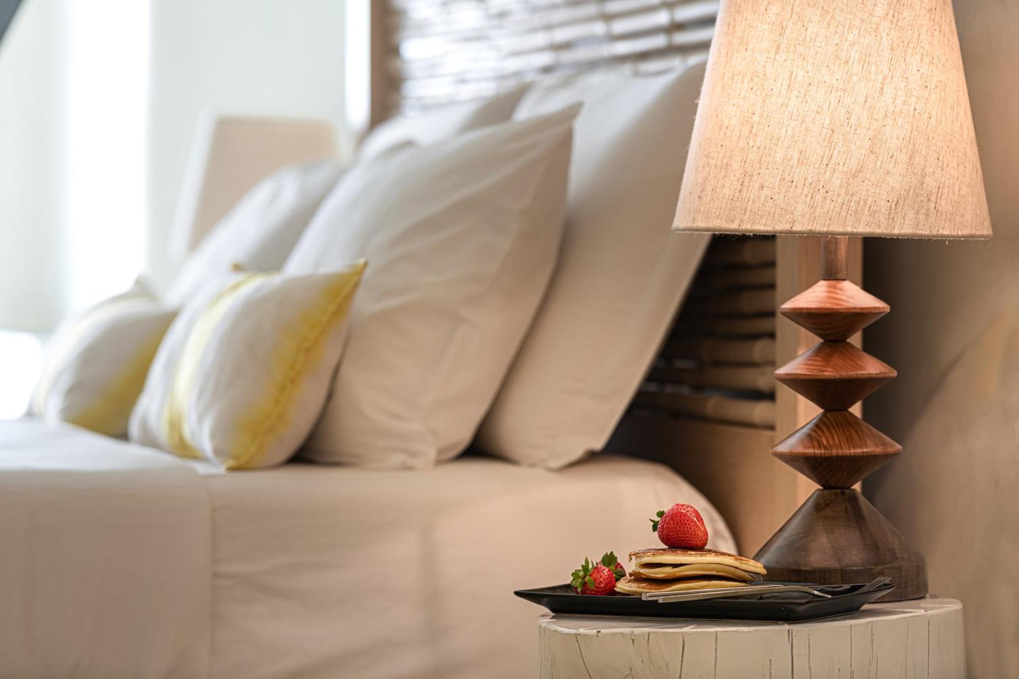 Mythical Blue Luxury Suites (Adults Only) Fira  Exteriör bild