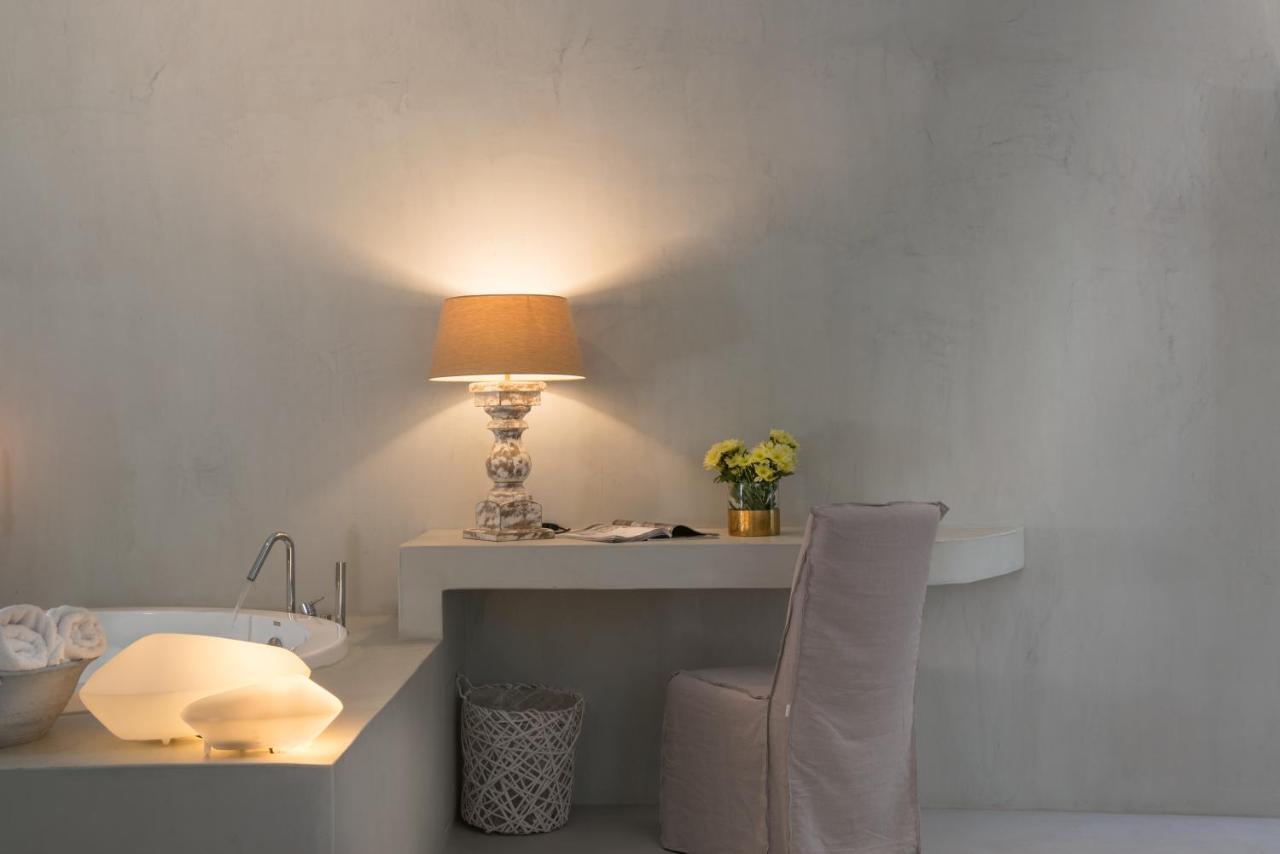 Mythical Blue Luxury Suites (Adults Only) Fira  Exteriör bild
