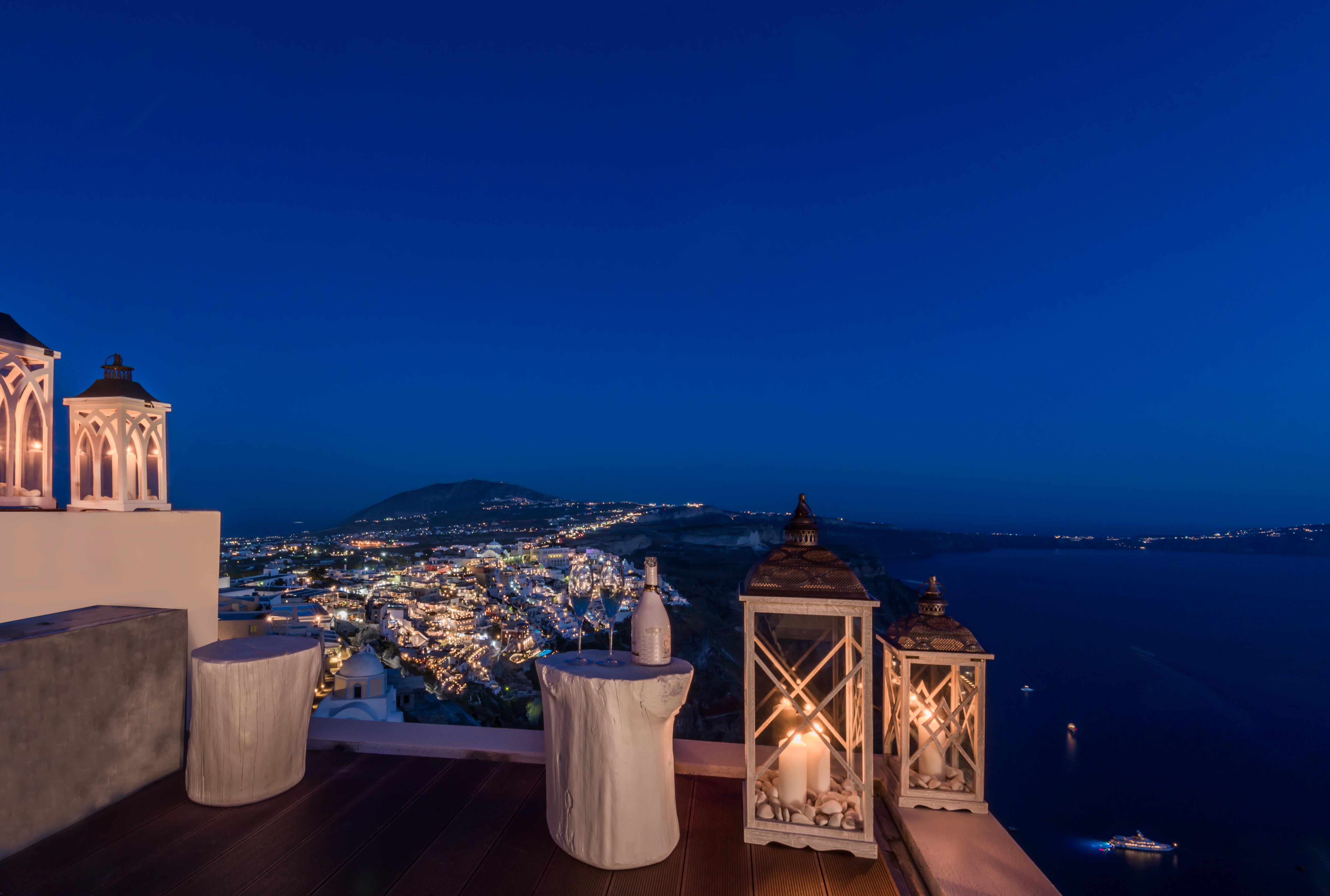 Mythical Blue Luxury Suites (Adults Only) Fira  Exteriör bild